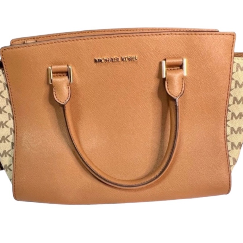 - Authentic NWT Michael Kors Brown Selma shoulder & crossbody retails $298…